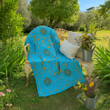 Carica l'immagine nel visualizzatore di Gallery, Telo decorativo Suzani multicolor singolo