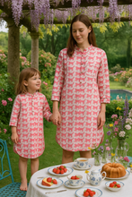 Carica l'immagine nel visualizzatore di Gallery, Scamiciato pink kittens mamma&figlia