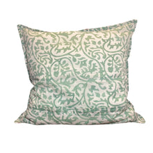 Carica l'immagine nel visualizzatore di Gallery, Trapunta Lotus Gate