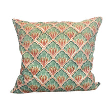 Carica l'immagine nel visualizzatore di Gallery, Trapunta Lotus Gate