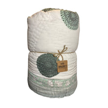 Carica l'immagine nel visualizzatore di Gallery, Trapunta Sage Mandala