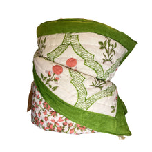 Carica l'immagine nel visualizzatore di Gallery, Trapunta Zynnia