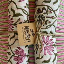 Carica l'immagine nel visualizzatore di Gallery, Trapunta Paradise Birds