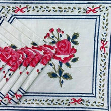 Carica l'immagine nel visualizzatore di Gallery, Tovaglia e tovagliette Red Roses