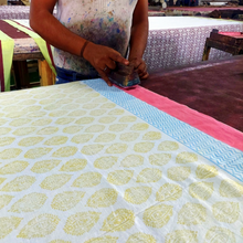 Carica l'immagine nel visualizzatore di Gallery, Trapunta Mellow Yellow