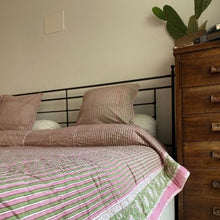 Carica l'immagine nel visualizzatore di Gallery, Fodera cuscino decorativo Stripes