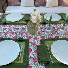 Carica l'immagine nel visualizzatore di Gallery, Tovaglia e tovagliette Pomegranates