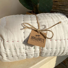 Carica l'immagine nel visualizzatore di Gallery, Trapunta Horizontal Stitches