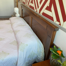 Carica l'immagine nel visualizzatore di Gallery, Trapunta Green Matrix