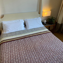 Carica l'immagine nel visualizzatore di Gallery, Trapunta Peacock Feathers