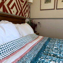 Carica l'immagine nel visualizzatore di Gallery, Trapunta Petroleum