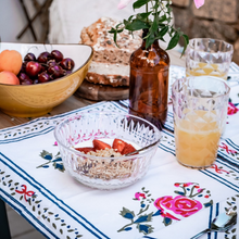 Carica l'immagine nel visualizzatore di Gallery, Tovaglia e tovagliette Red Roses