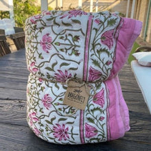 Carica l'immagine nel visualizzatore di Gallery, Trapunta Paradise Birds