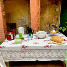 Carica l'immagine nel visualizzatore di Gallery, Tovaglia e tovagliette Red Roses