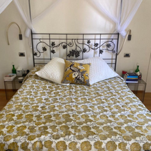 Carica l'immagine nel visualizzatore di Gallery, Trapunta Desert Rose