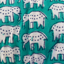 Carica l&#39;immagine nel visualizzatore di Gallery, Trapunta baby Rainbow Elephants

